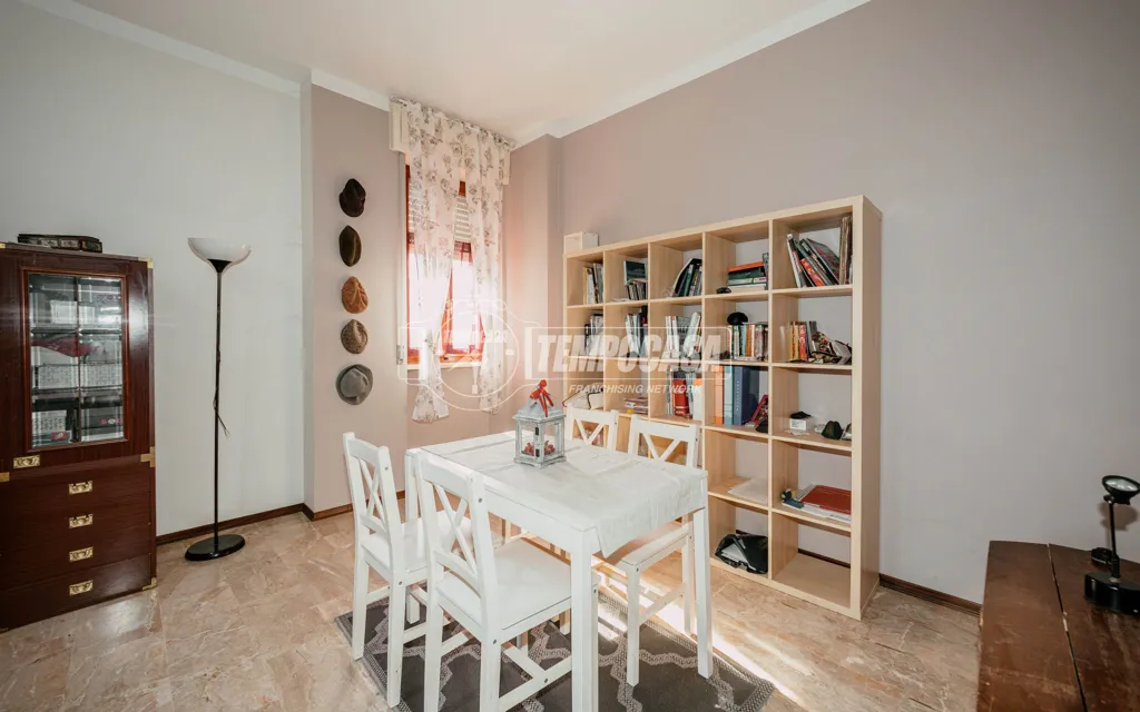 Salle à manger - Renovated Apartment with Balconies in Vigevano