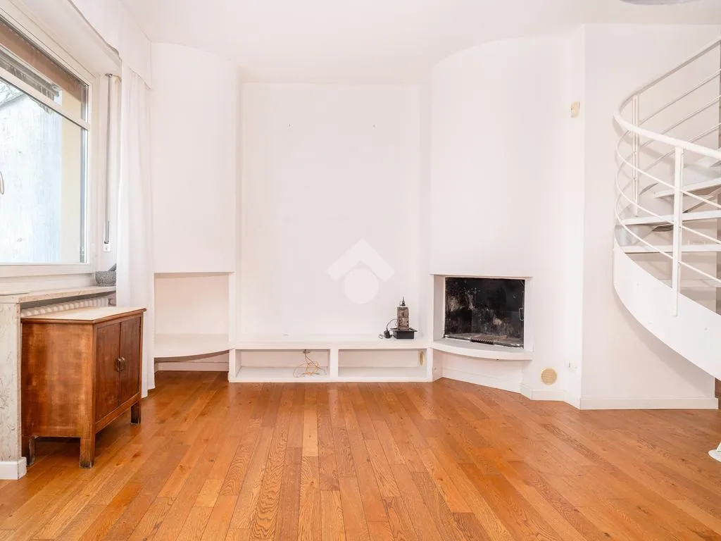 Elutuba - Panoramic Penthouse with Terrace in Turin