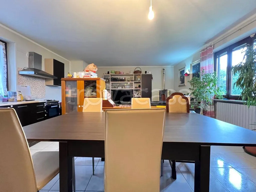 Salle à manger - Rustic Villa with Garden in Canale