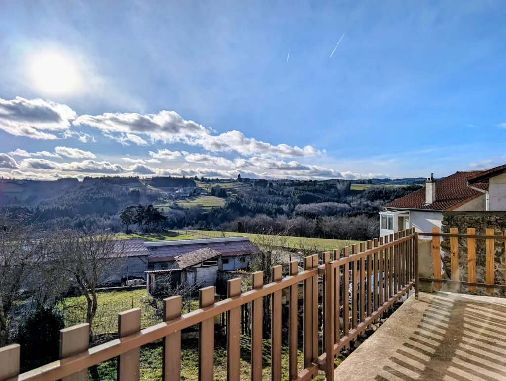 Rõdu - Rustic House with Panoramic View in Countryside