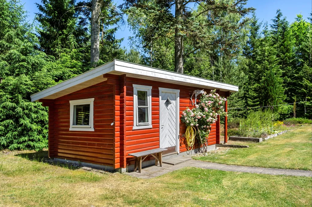 Garden - Holiday Home with Large Garden in Sejs-Svejbæk