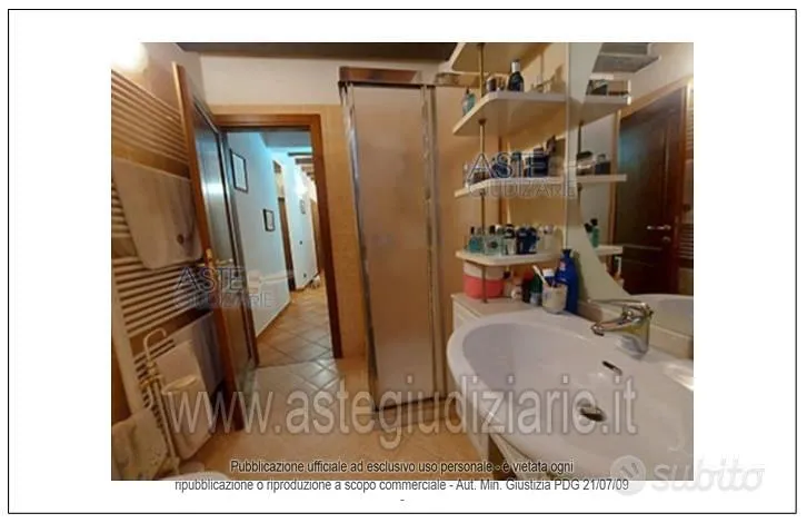 Salles de bain - Bifamiliar Villa with Pool in Modena