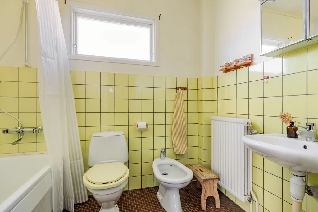 Bagni - Charming Villa with Garden in Valla, Linköping