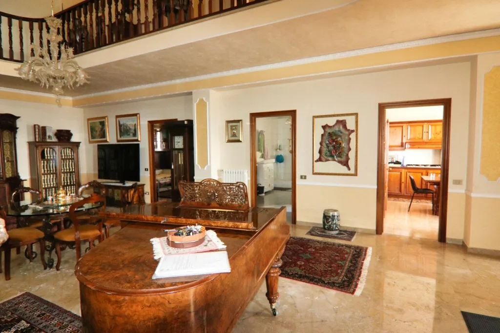 Söögituba - Hilltop Villa with Panoramic Views in Eboli