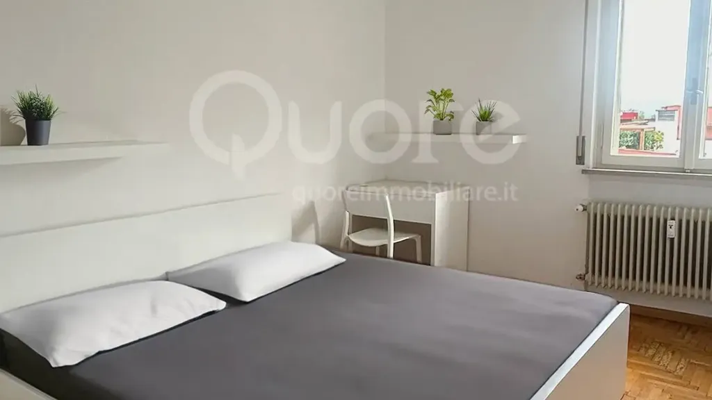 Chambres - Three-Bedroom Apartment with Panoramic View in Udine