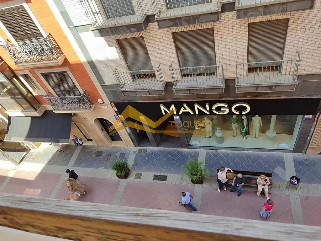 Välivaade - Apartment with Balcony in Linares Centre
