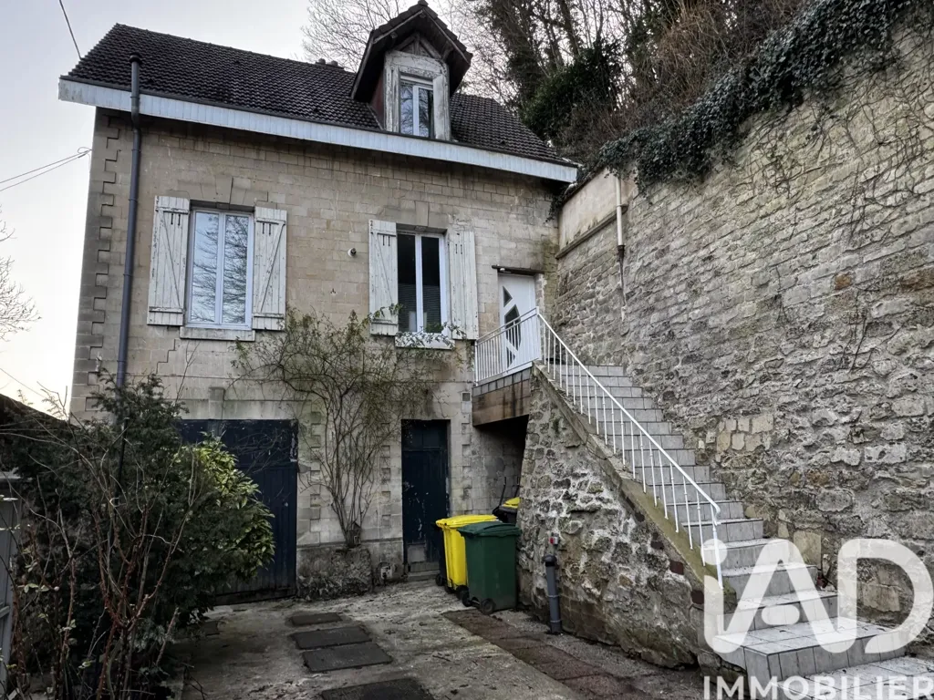Extérieur - Maison de Charme avec Jardin et Terrasse à Creil