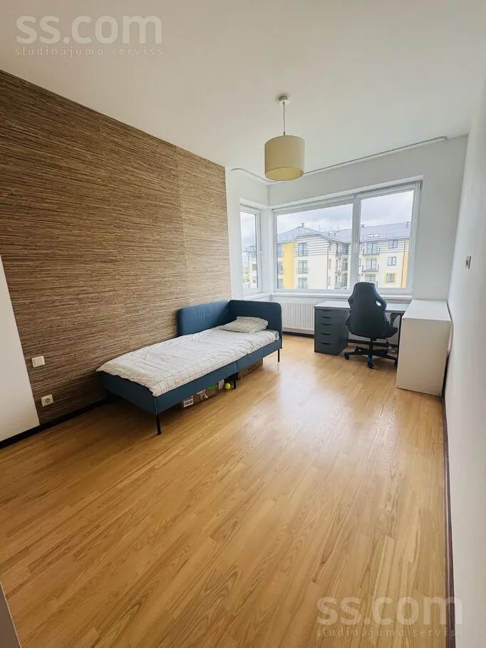 Chambres - 3-Bedroom Apartment with Terrace in Mārupe