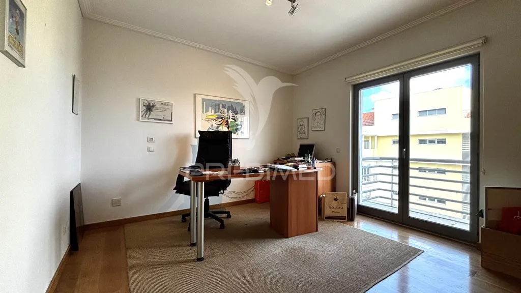 Kabinet - Penthouse with Panoramic View in São Domingos de Benfica
