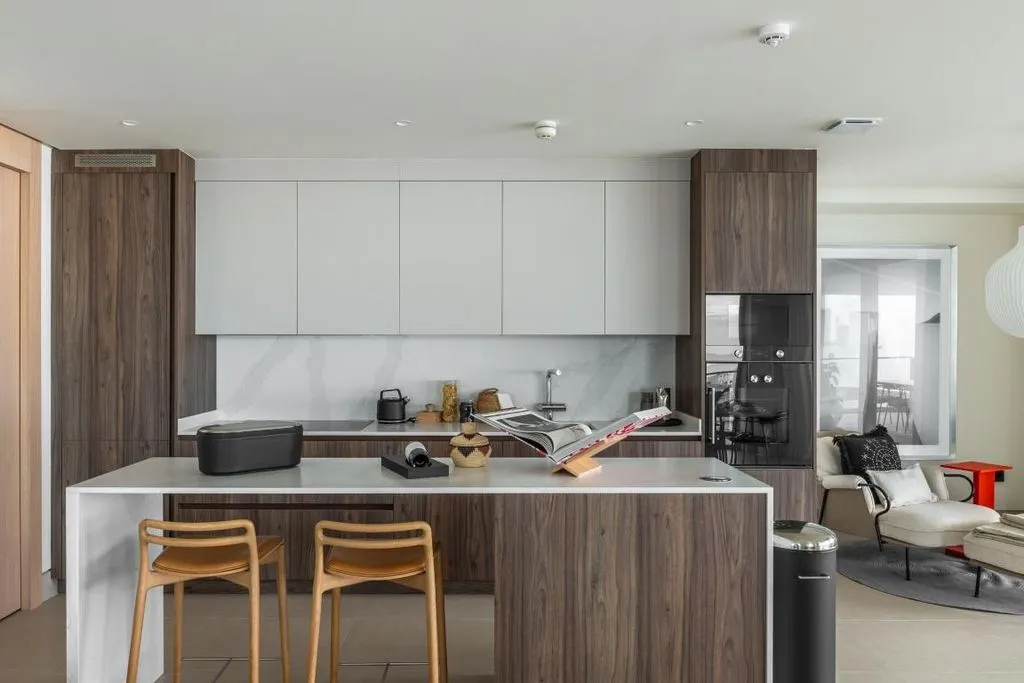 Kitchen - Luxury Beachfront Flat with Pool in Marbella