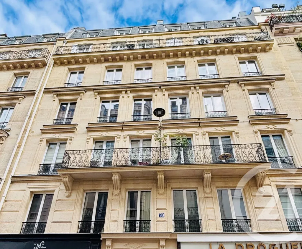 Välivaade - 3-Bedroom Parisian Flat with Cathedral Ceiling