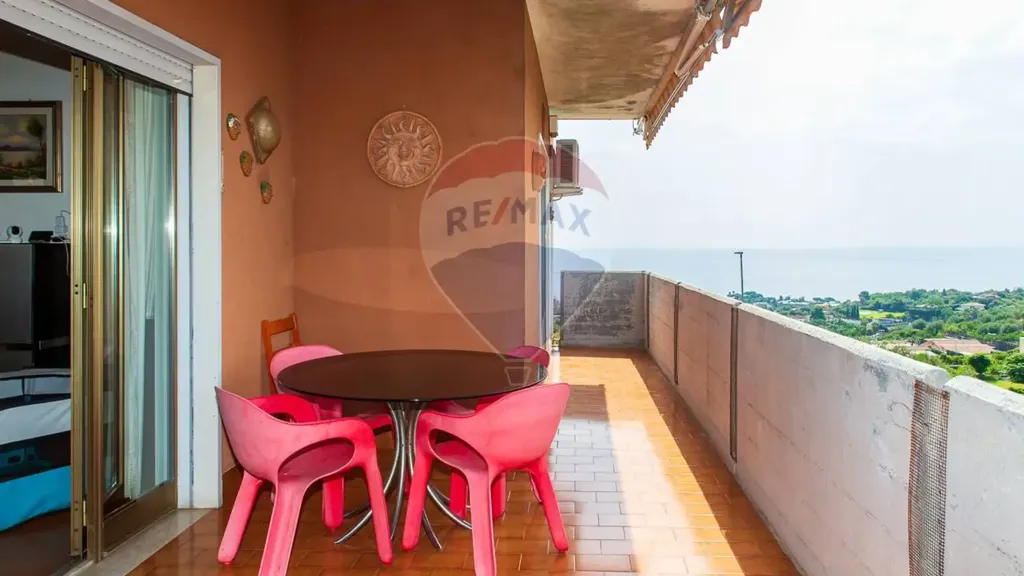 Balcon - Apartment with Sea View Terraces in Aci Castello