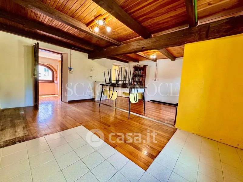 Salle à manger - Terraced House with Balcony in Valdilana