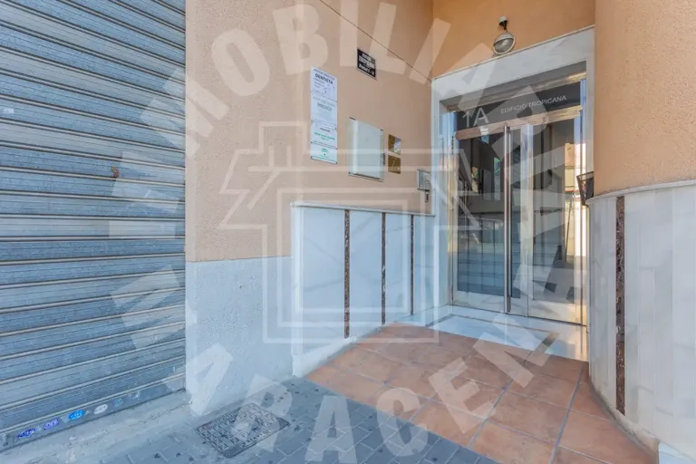 Apartment with Balconies in Maracena Centre