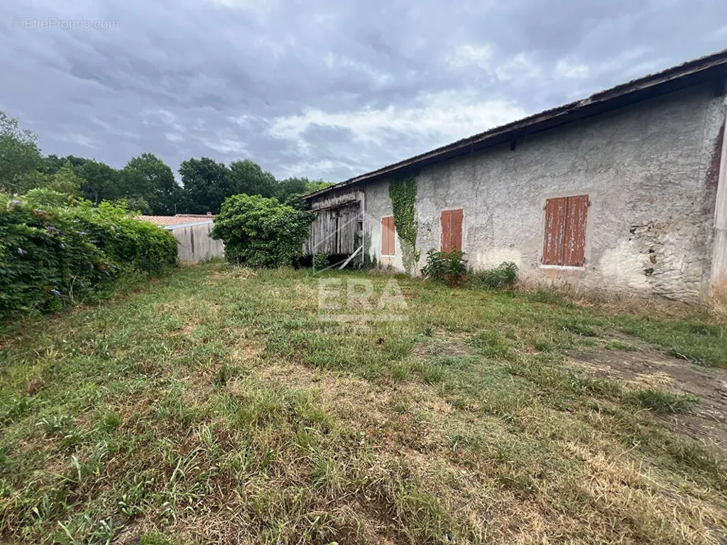 Exterior - Constructible Plot with Garden in Le Teich