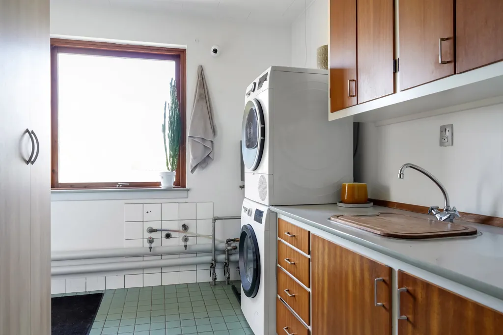 Utility Room - Villa with Garden in Rask Mølle