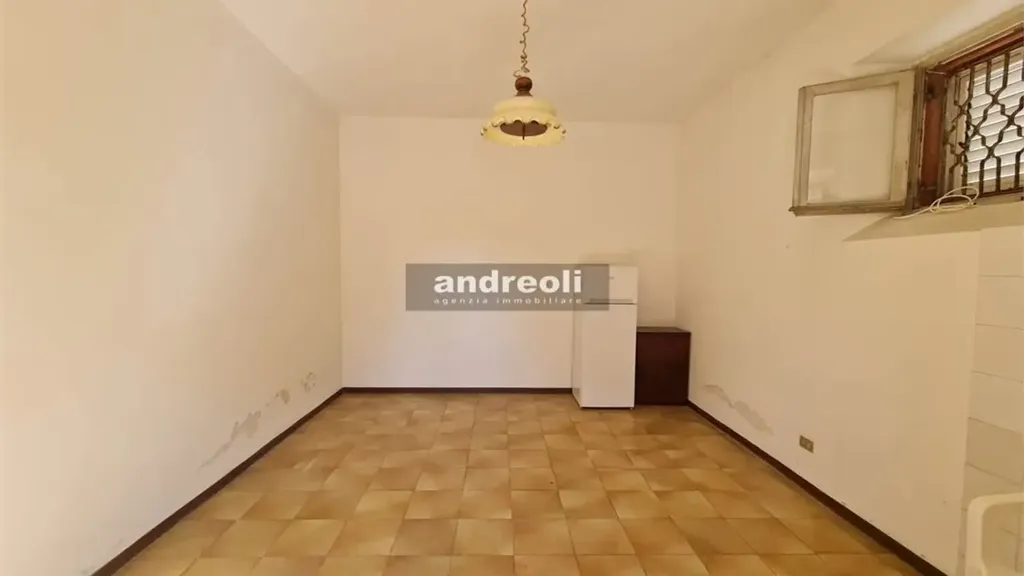 Pièces - Independent House with Courtyard in San Marcello