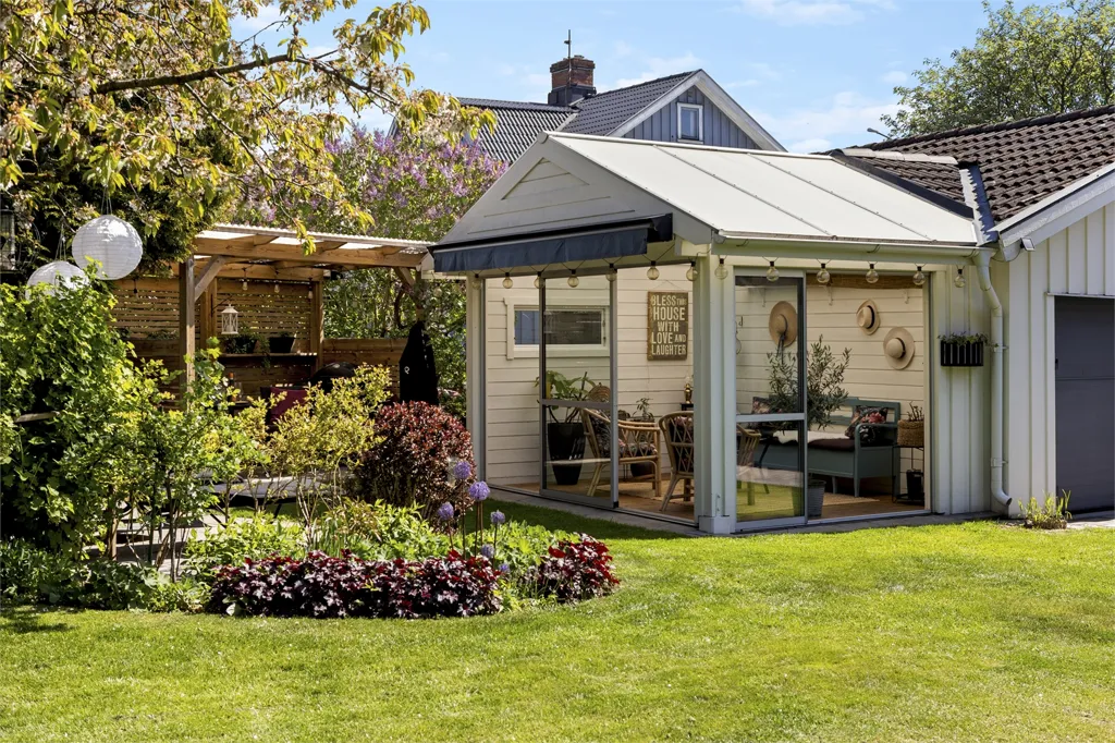 Välivaade - Charming 1933 Villa with Garden in Central Location