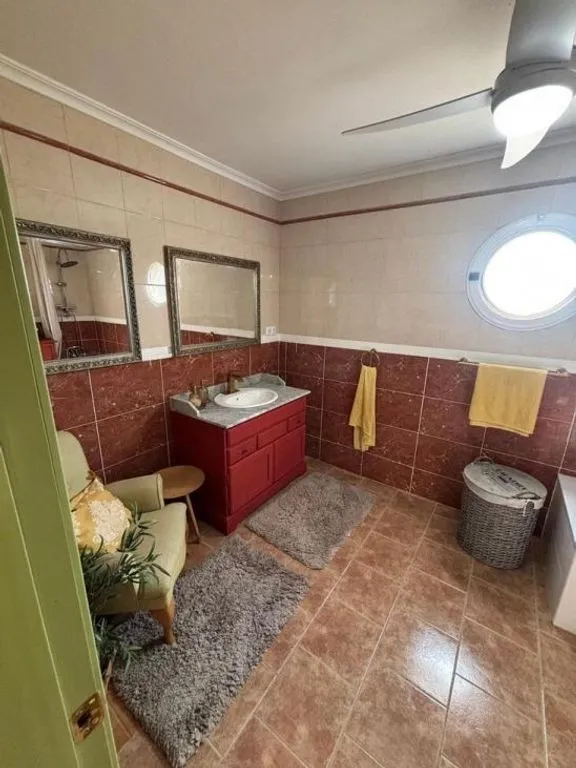 Salles de bain - Luxury Farmhouse with Pool in Dolores