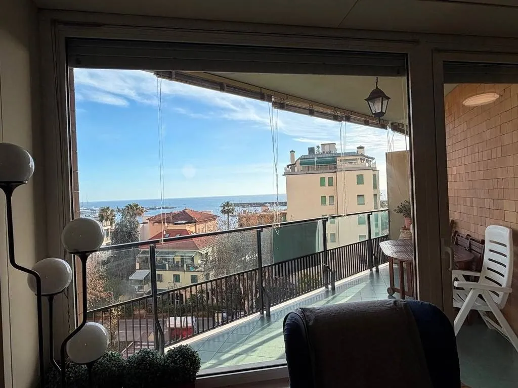 Balcon - Luxury Flat with Sea Views in Sanremo