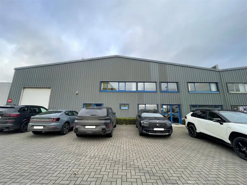 Extérieur - Espace Commercial avec Parking à Kontich