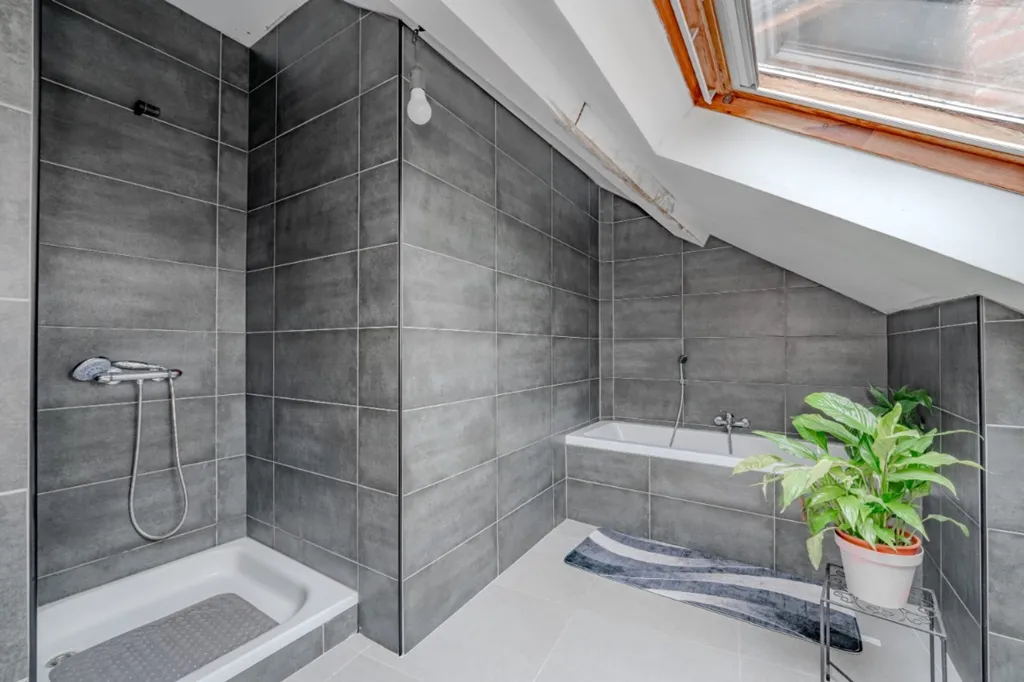 Salles de bain - Duplex Architectural avec Terrasse à Namur