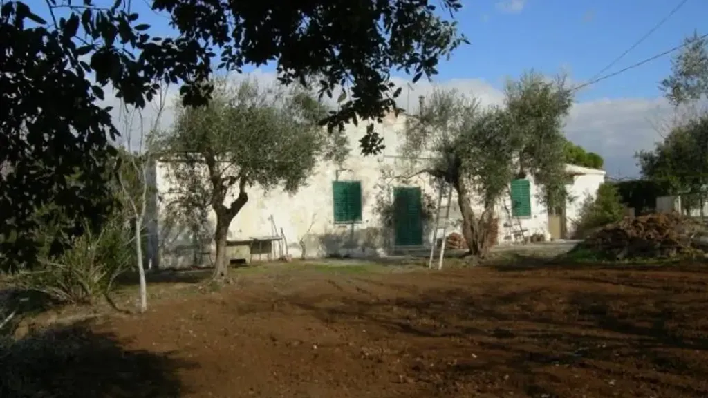 Välivaade - Colonial House Portion with Garden in Vada