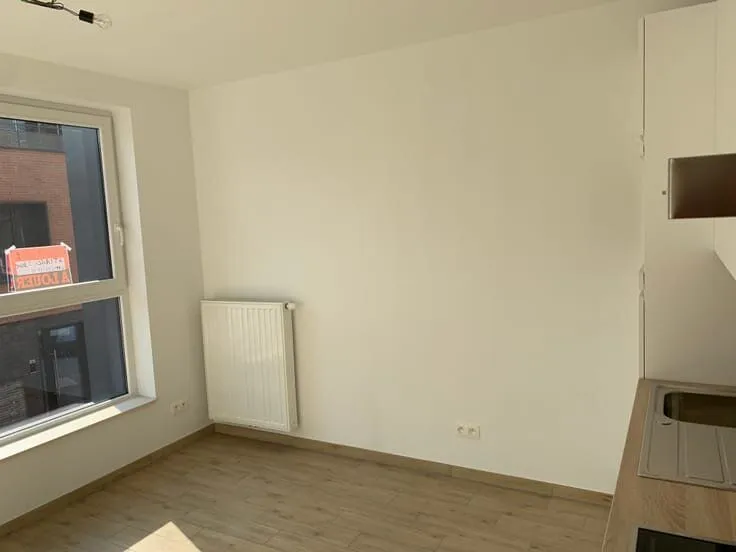 Pièces - Studio Neuf avec Parking à Courbevoie