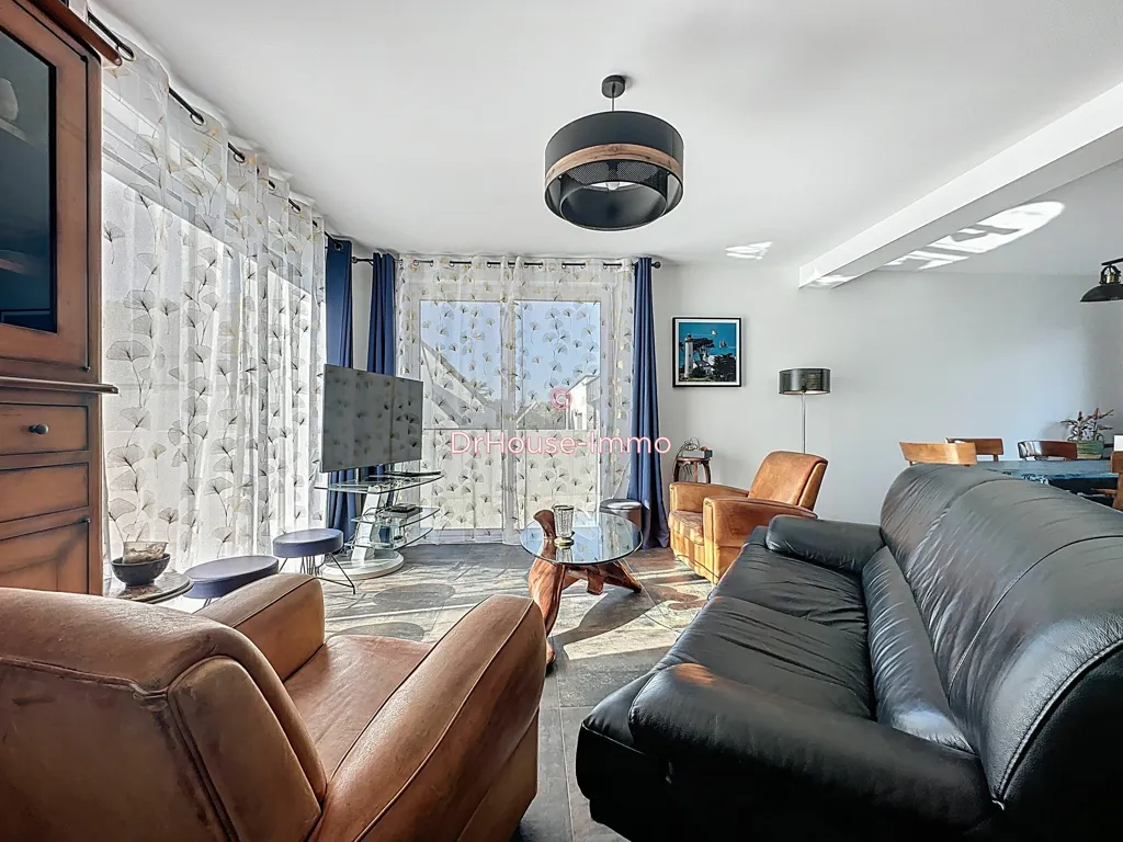 Elutuba - Contemporary House with Garden near Auray