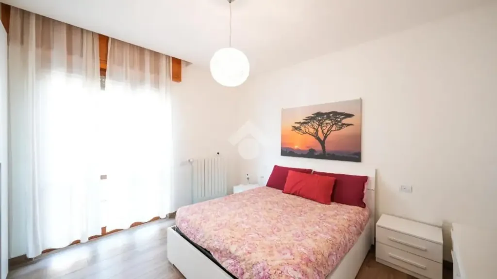 Chambres - Rustic Villa with Balcony in Verano Brianza