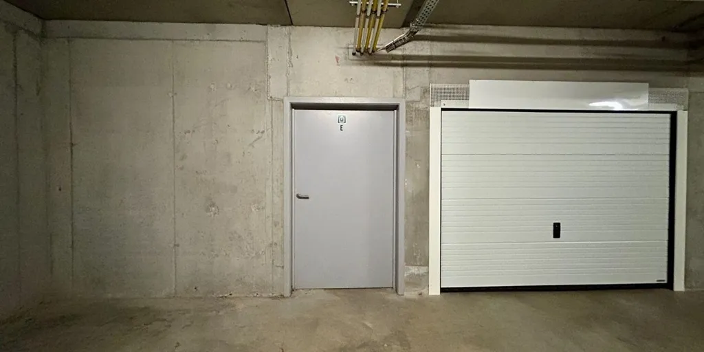 Garage - Berging dans le Centre de Roeselare