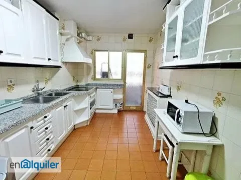 Cuisine - Student Flat with A/C in Arabial, Ronda