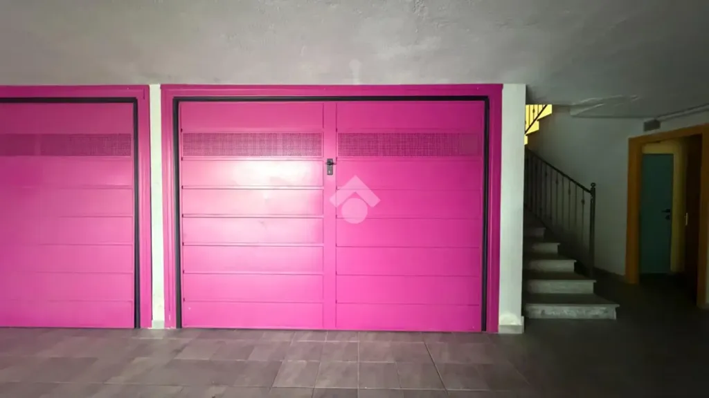 Garage - Rear-Facing Apartment with Terrace in Castagneto Po