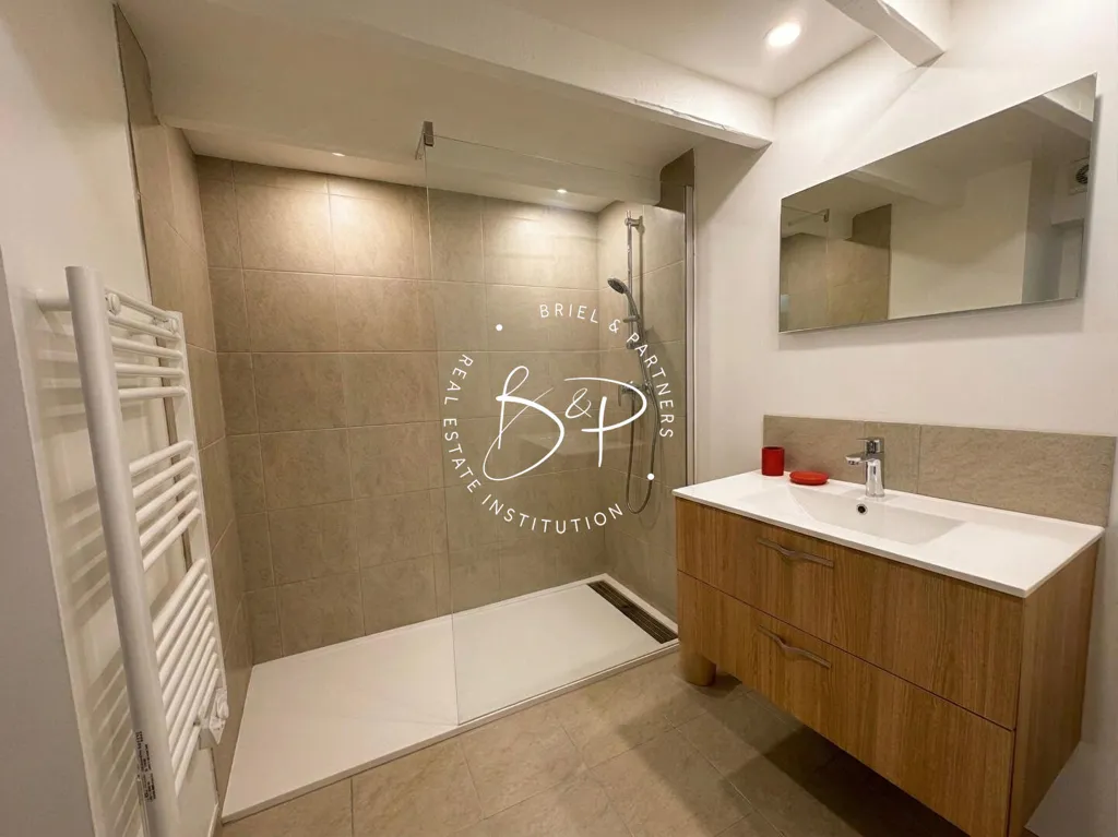 Vannitoad - Furnished Flat with Courtyard in Lorgues