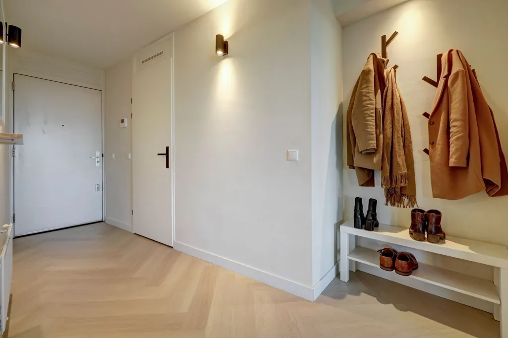 Ingresso - Modernised 3-Bedroom Apartment with Balcony in Westerpark