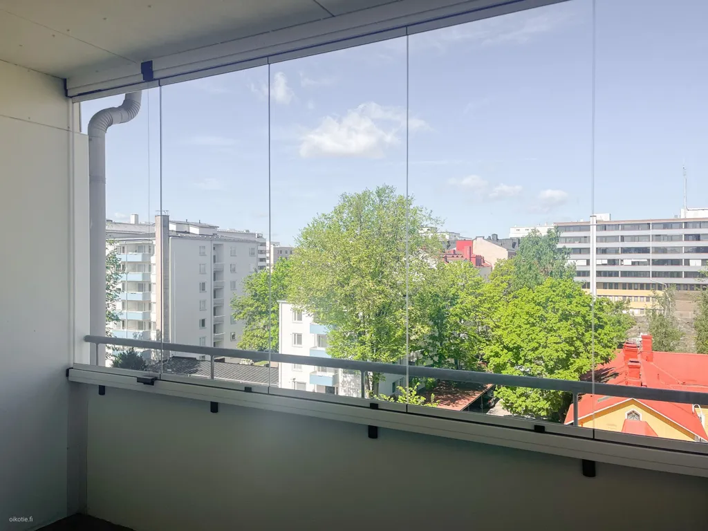 Rõdu - Spacious Flat with Balcony in Turku City Centre