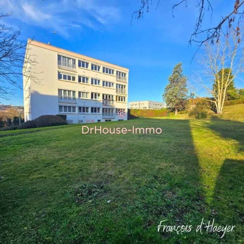 Extérieur - Appartement avec Potentiel d'Extension à Dieppe