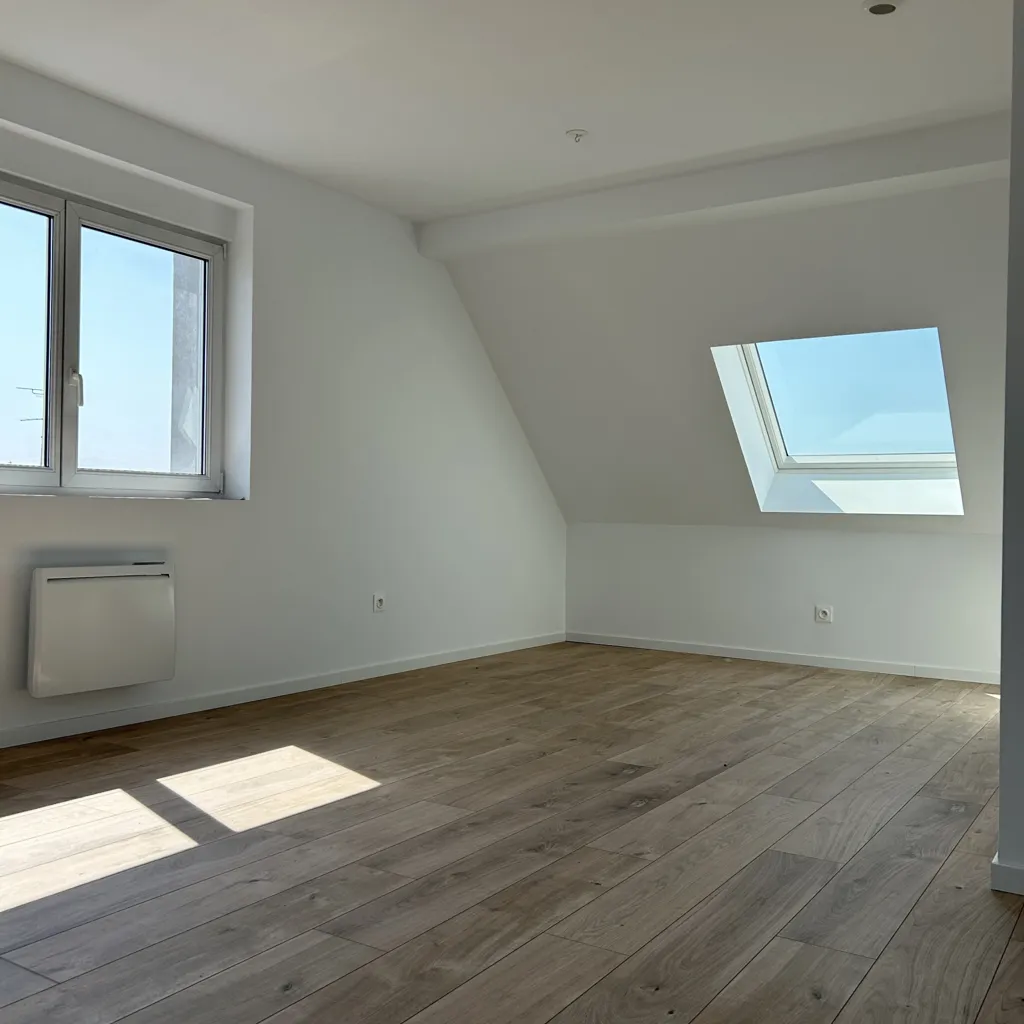 Pièces - Appartement Rénové avec Cuisine Équipée à Wittenheim