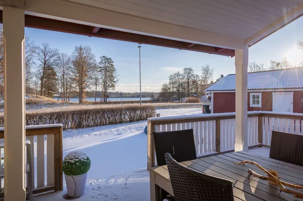 Terrasse - Modern House with Lake View in Rimforsa
