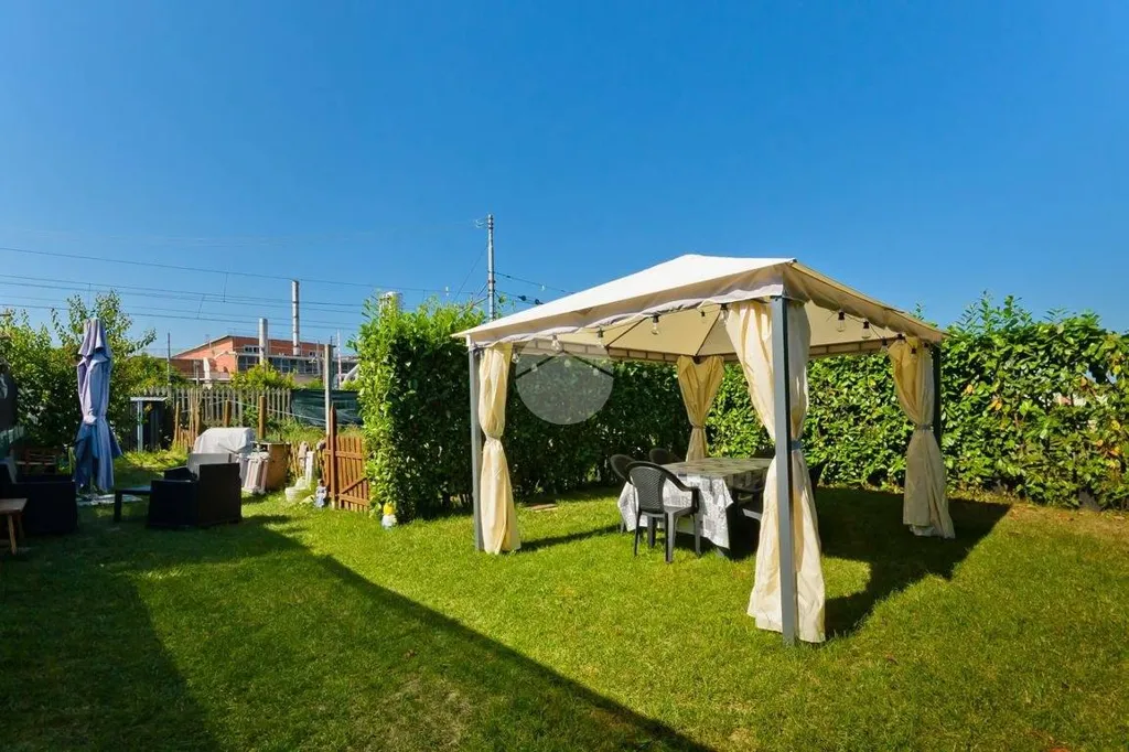 Jardin - Renovated Apartment with Garden in Bra