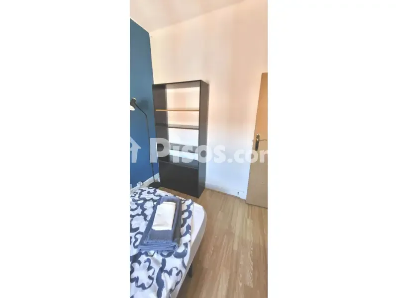 Magamistoad - Student Flat with Balcony in Montcada