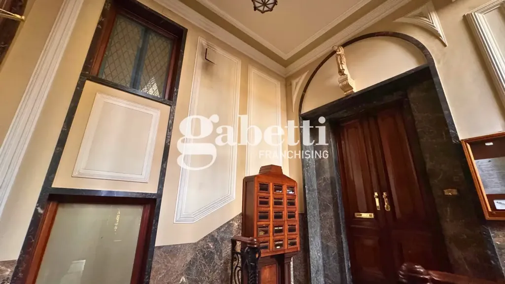 hallway_entrance