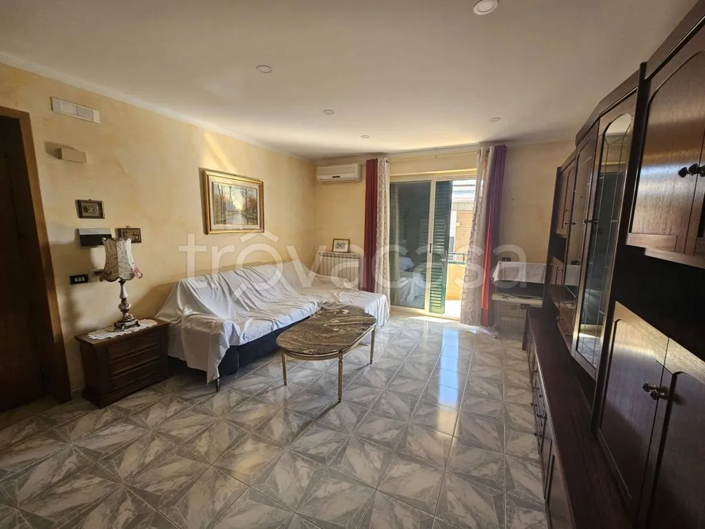Living Room - Apartment with Balcony in Vitulazio