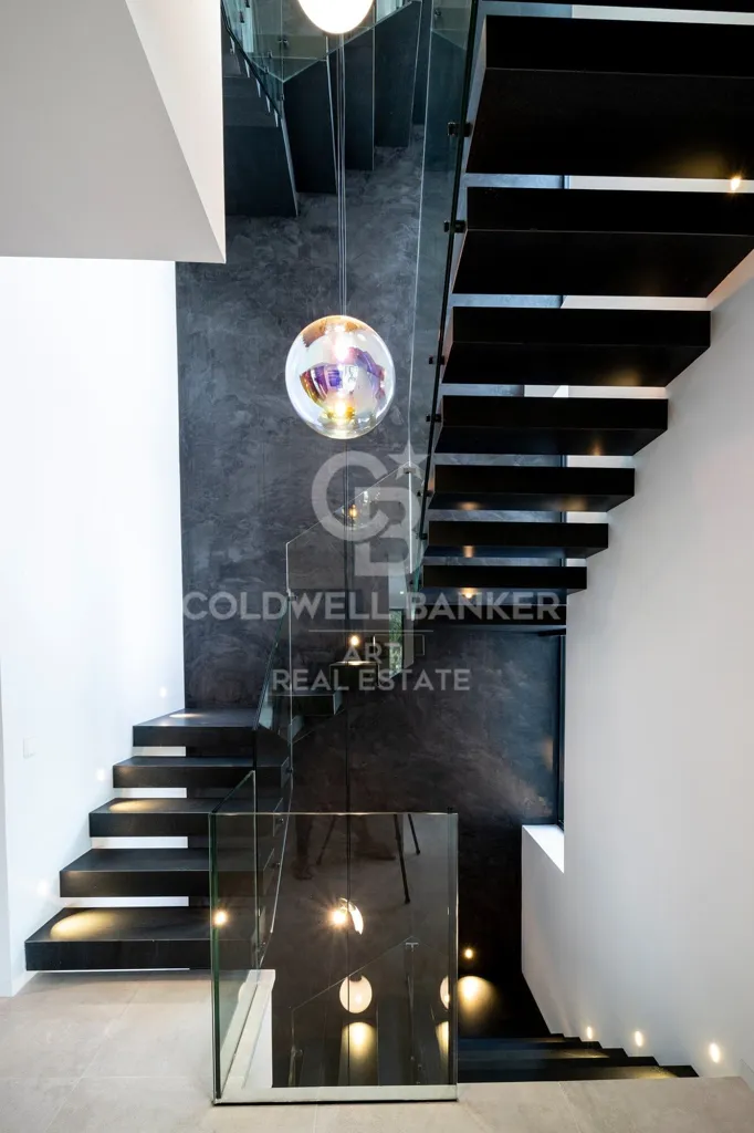 Toad - Luxury Villa with Pool in Estepona