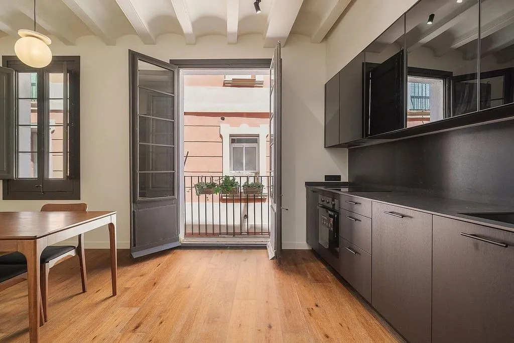 Cuisine - Luxury Flat with Balcony in El Born, Barcelona