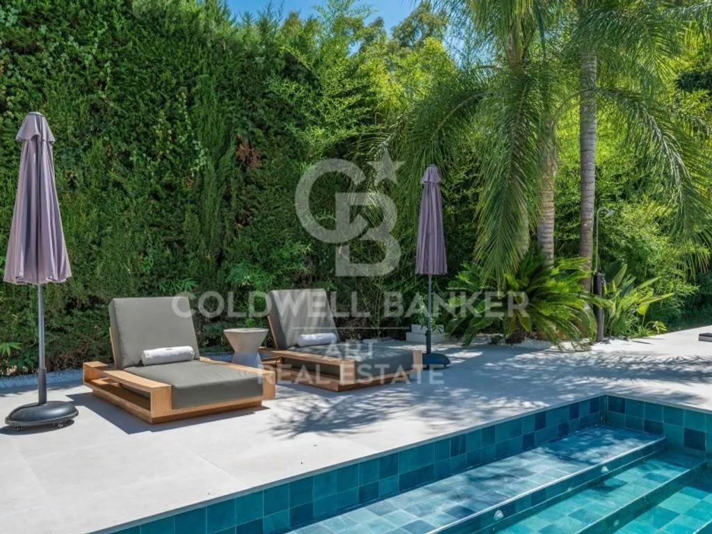 Piscine - Luxury Villa with Pool in Nueva Andalucia