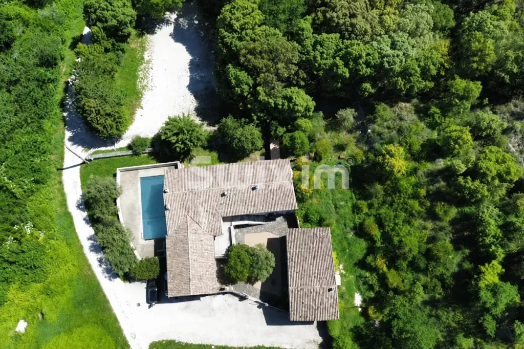 Õhuvaade - Provencal Mas with Pool near Grignan