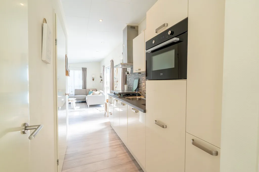 Köök - Chalet with Waterfront Access in Hellevoetsluis