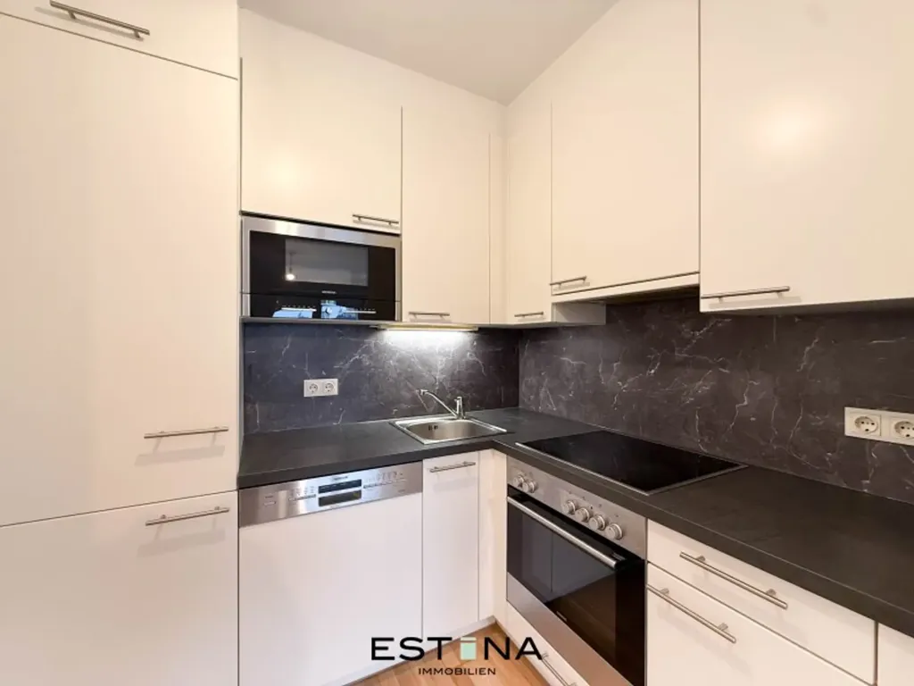 Kitchen - Apartment with Sunny Terrace in Mariahilf