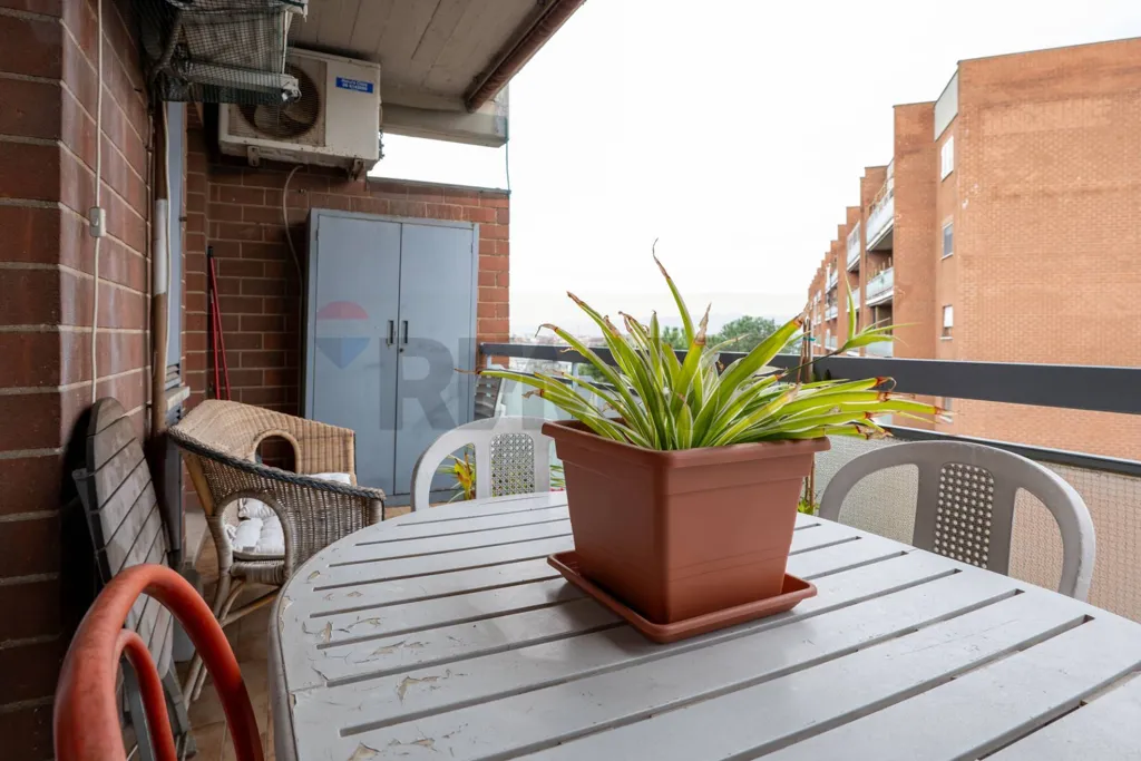 Balcon - Bright Apartment with Balcony in Rome